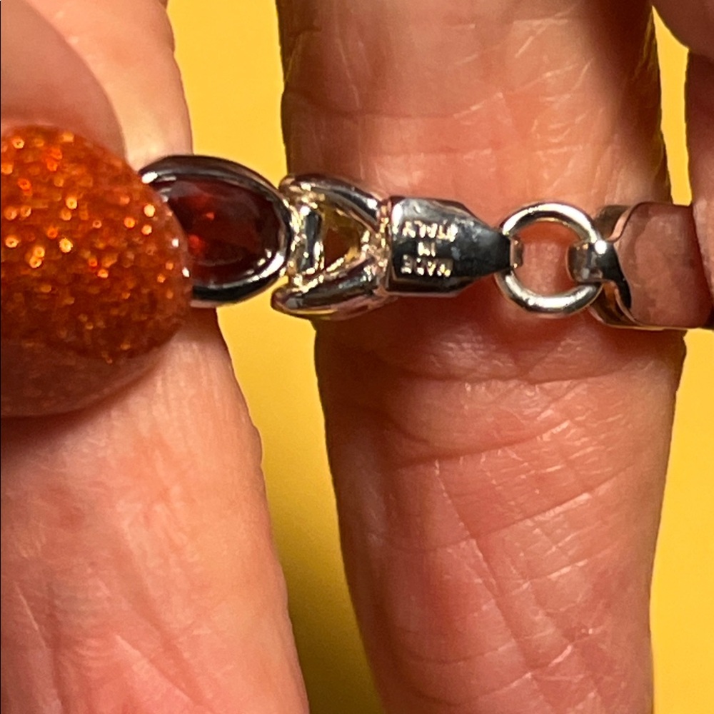 Sterling Silver Bracelet w/ X Link Chain & Semiprecious Oval Garnets & Peridots - Picture 4 of 10